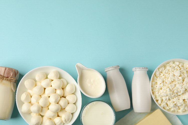 dairy contains compounds that can make hashimoto's worse