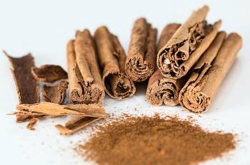 image of cinnamon and spices