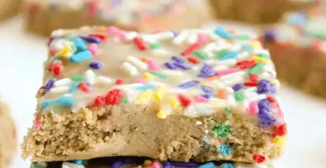 healthy funfetti protein bars